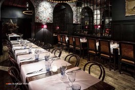 Mit Gruppen essen in Amsterdam Holland