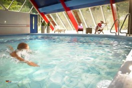 Schwimmbad mit Infrarot Sauna Hotel Holland Niederlande