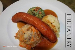 Hausgemachte Gerichte der niederländischen Küche essen in Amsterdam