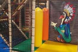 Im Cowboy & Indianer Spielreservat gibt es für die Kinder zahlreiche Attraktionen