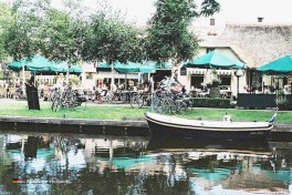 Bootsverleih De Otterskooi Dwarsgracht Giethoorn Holland