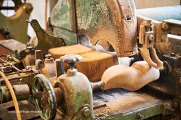 Holzschuhfabrik in Holland besuchen