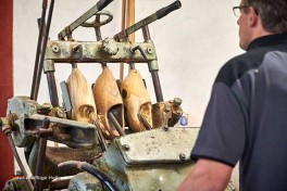 Holzschuhfabrik in Holland