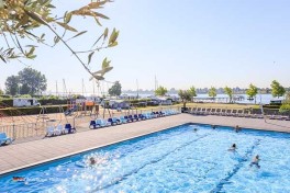 Freibad Ferienpark De Paardekreek Zeeland Holland