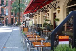 Das italienische Restaurant Pizzeria Le 4 Stagioni das bekannteste authentische italienische Restaurant in Amsterdam