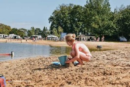 Camping in Holland mit Badesee und Sandstrand