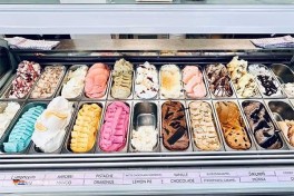 Eisdiele Delden Overijssel Holland