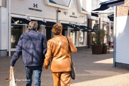 Batavia Stad Fashion Outlet in Lelystad Niederlande