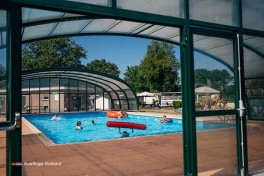 Gruppenunterkunft mit Schwimmbad in Holland