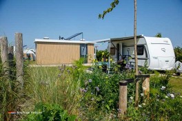 Campingplatz Zeeland mit Privatsanitär auf dem Stellplatz