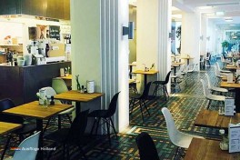 Cafe Restaurant de Bazel Dieses besondere Lokal ist inzwischen für viel Amsterdammer zum Place to be